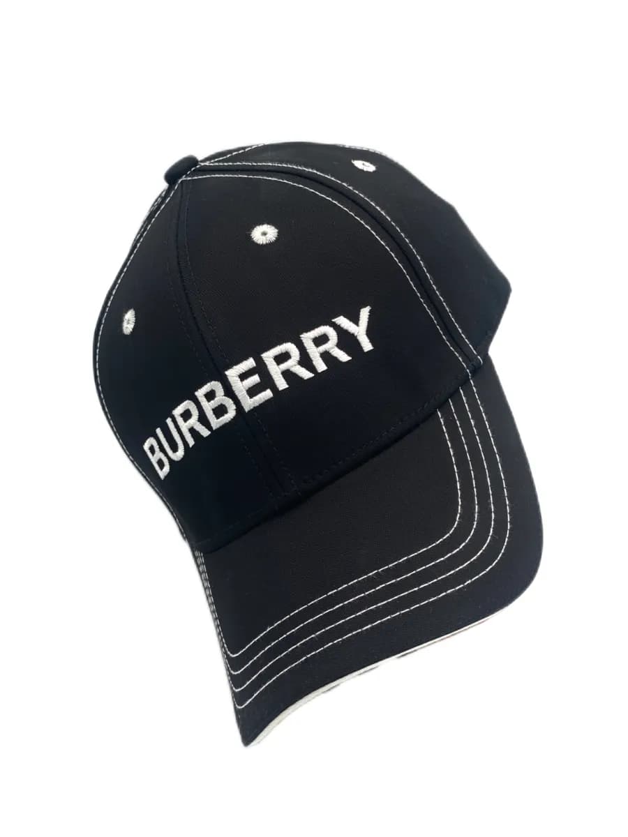 Бейсболка в стиле burberry